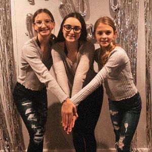 Meet your Posher, Avery